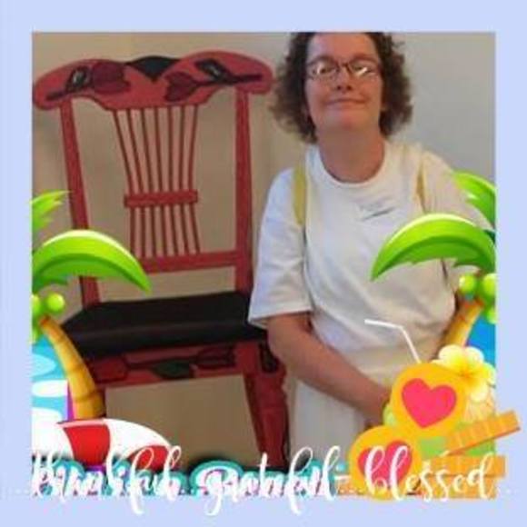 Meet your Posher, Erica - Picture 1 of 1